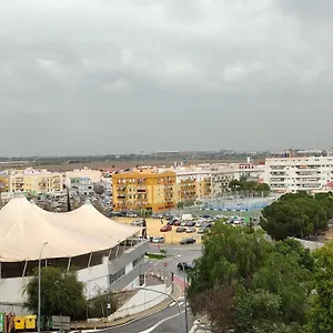 Precioso En Sevilla. Apartamento Camas